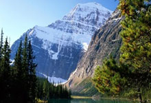 黑白体育直播：英媒：瓜迪奥拉有意巴萨中场球星佩德里，曼城今夏将全力求购.